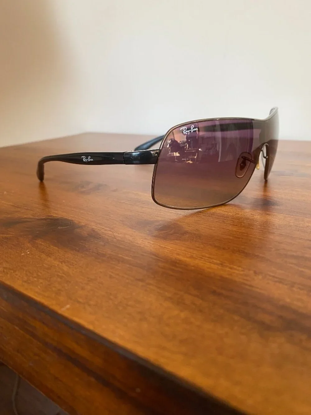 Ray-Ban smokey purple